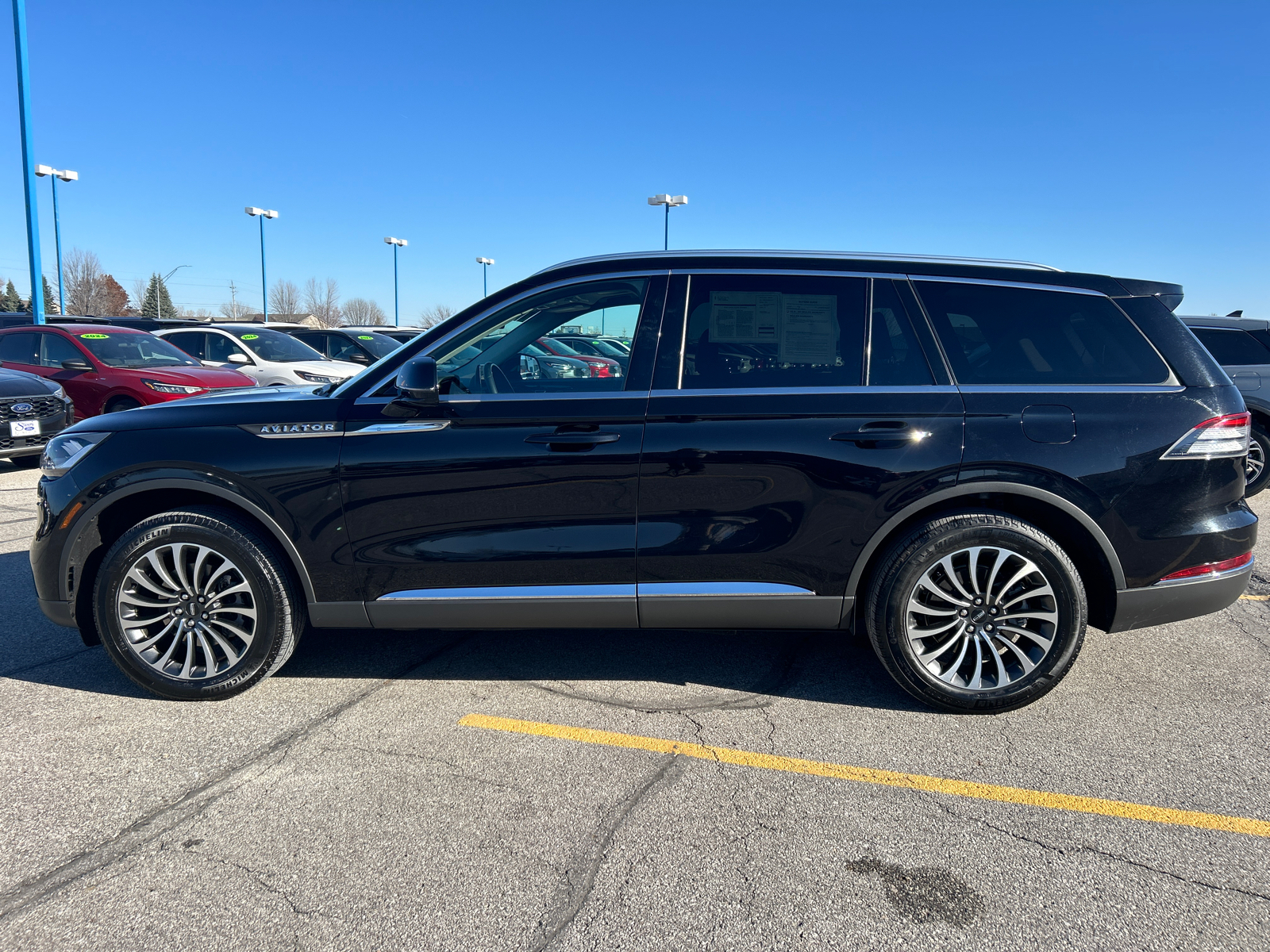 2022 Lincoln Aviator Standard 6