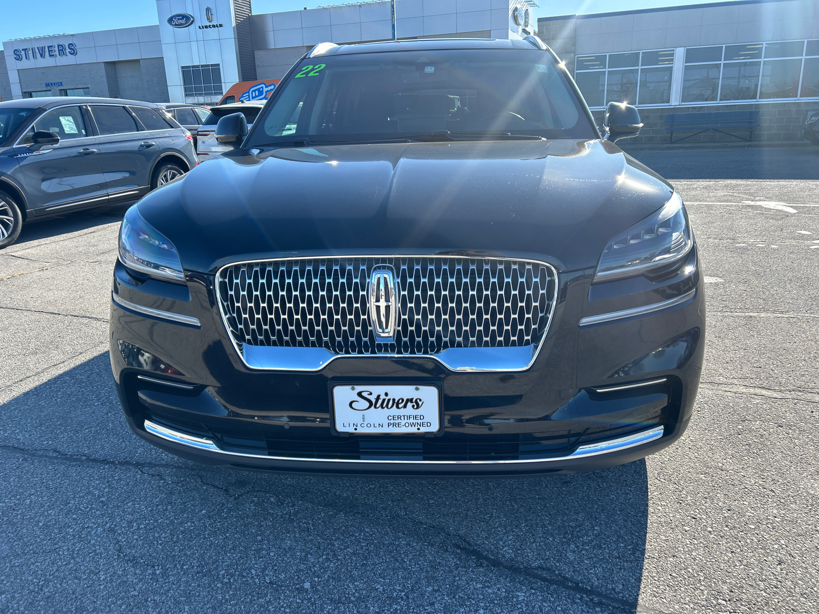 2022 Lincoln Aviator Standard 8