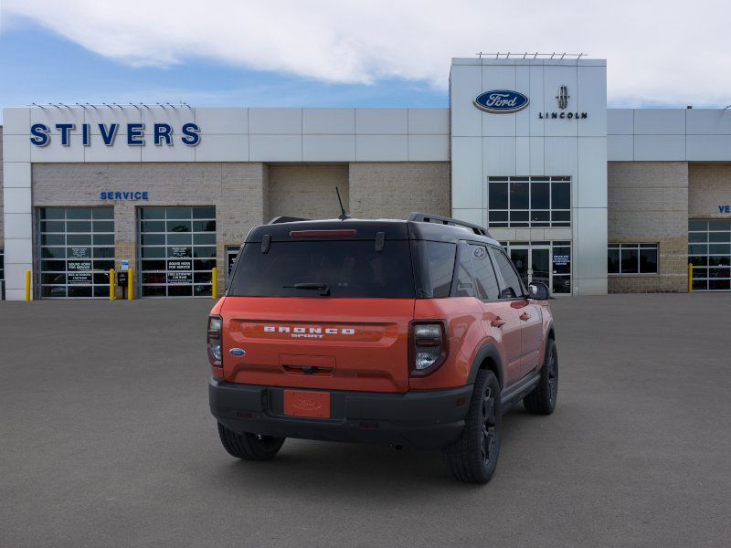 2024 Ford Bronco Sport Outer Banks 8