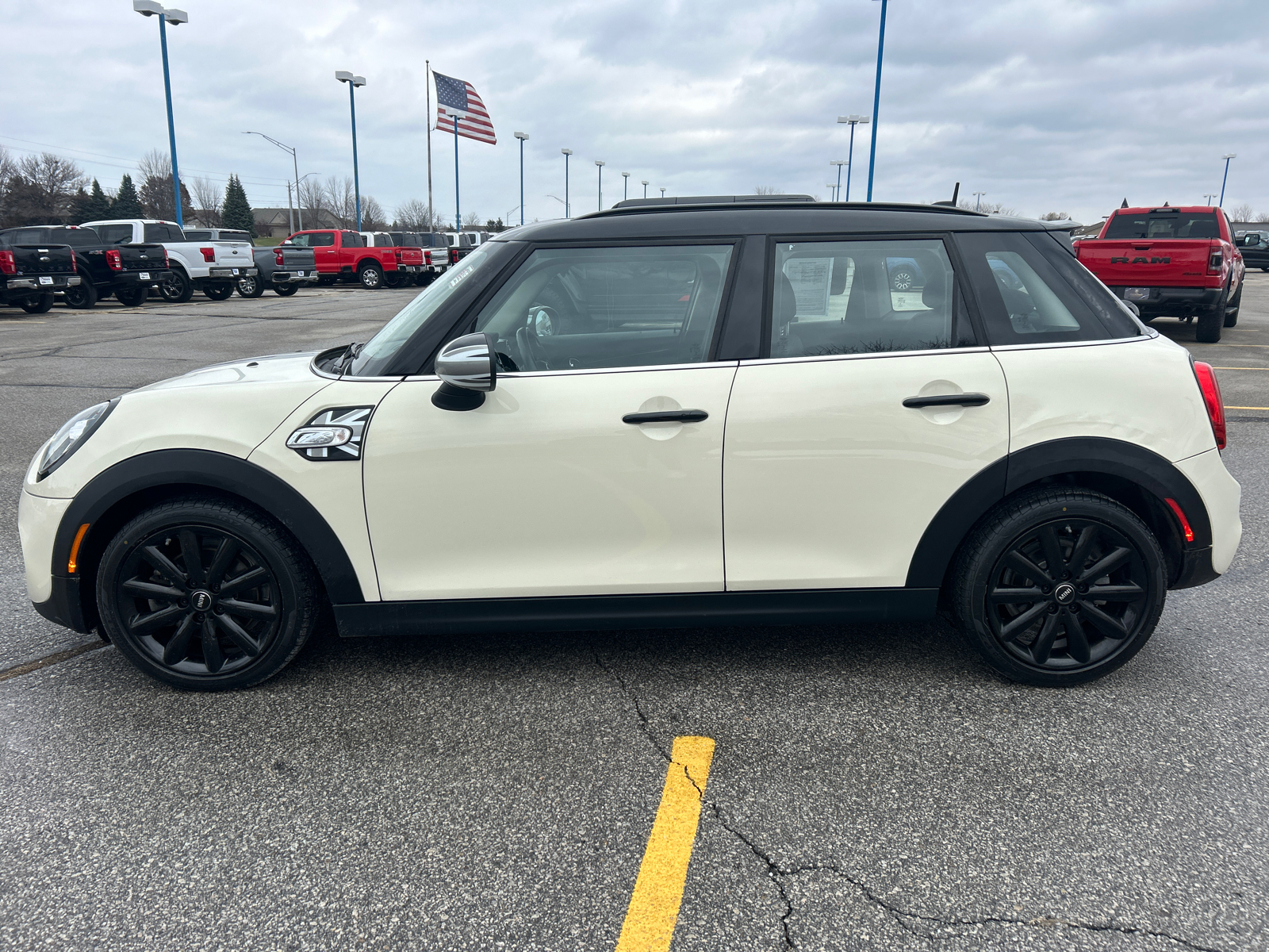 2019 MINI Cooper S Signature 6