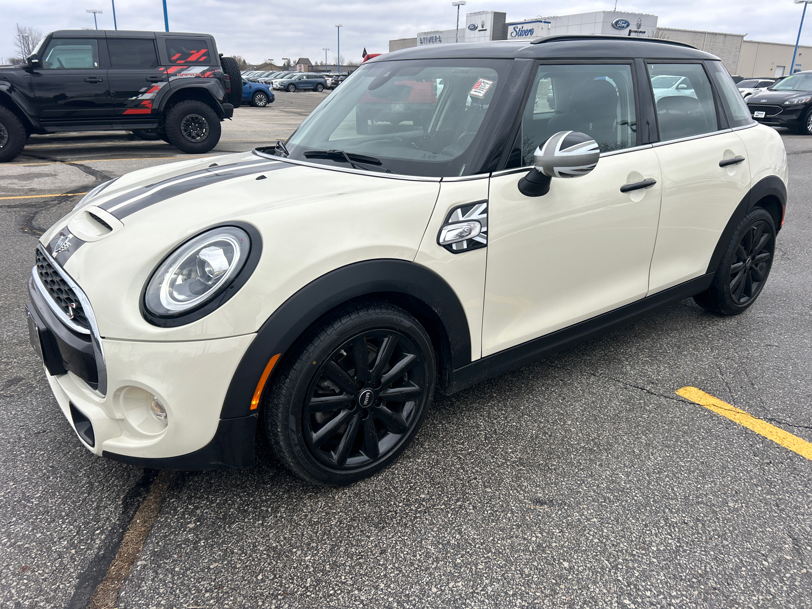 2019 MINI Cooper S Signature 7