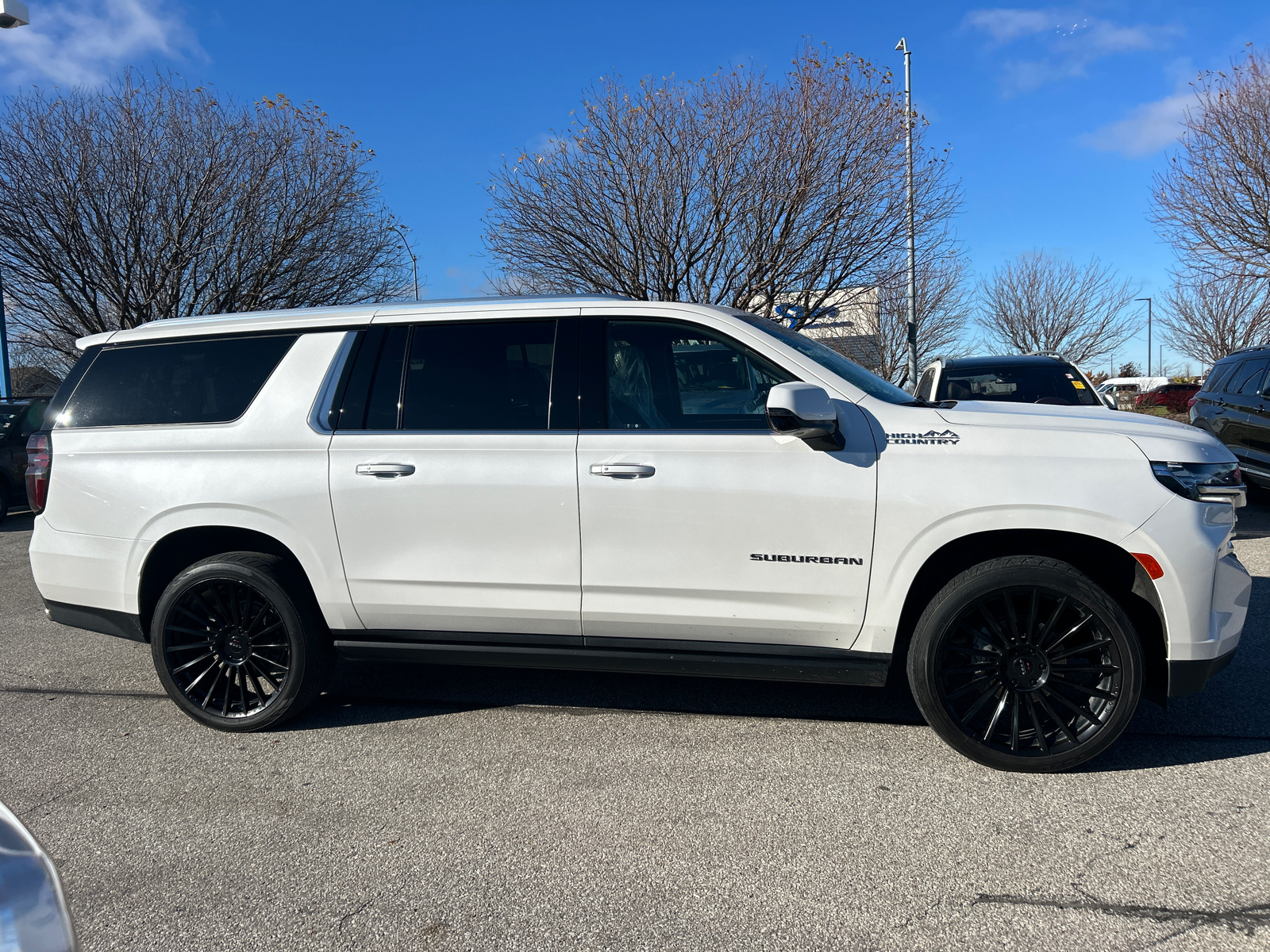 2021 Chevrolet Suburban High Country 3