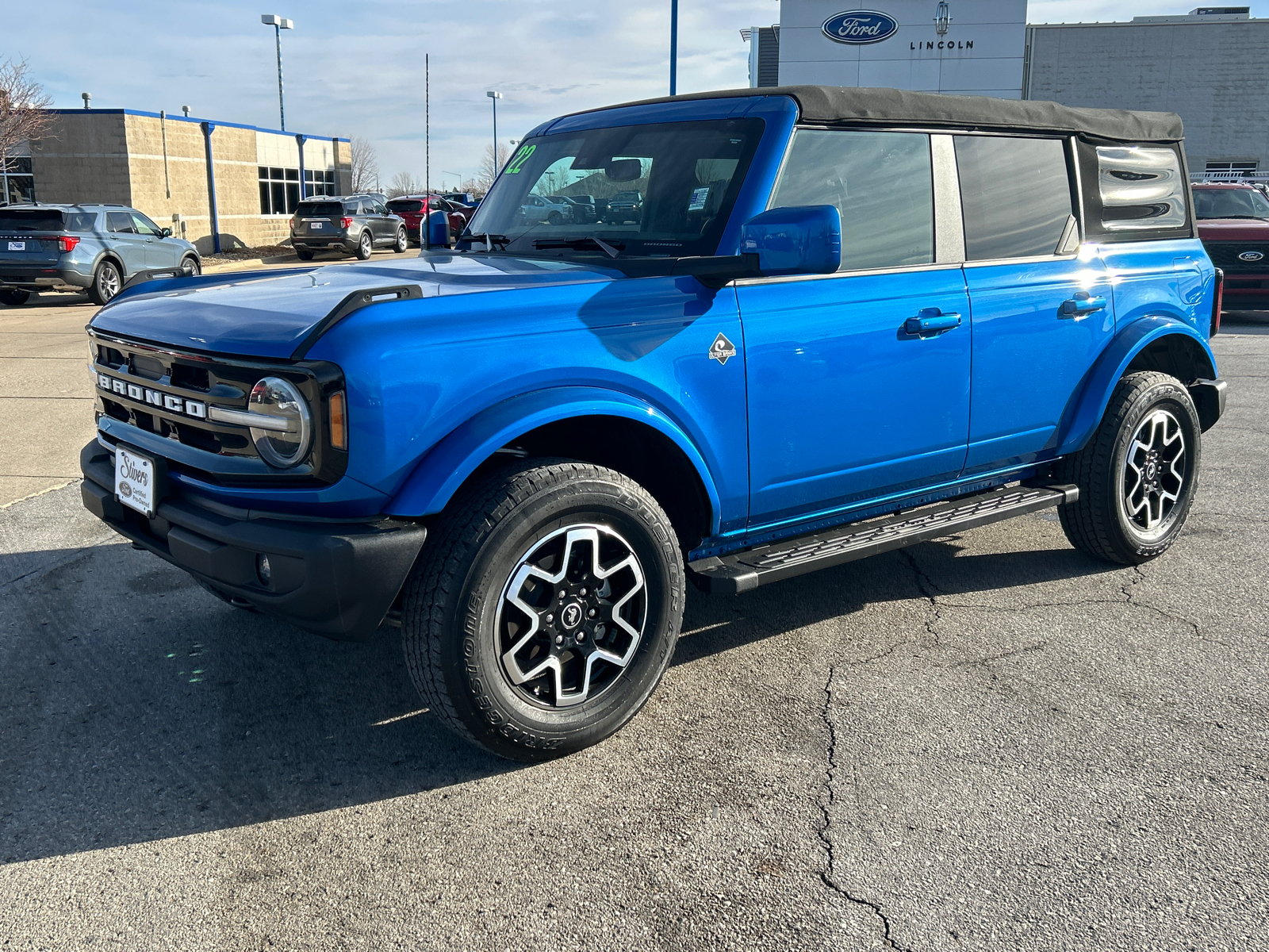 2022 Ford Bronco Outer Banks 7