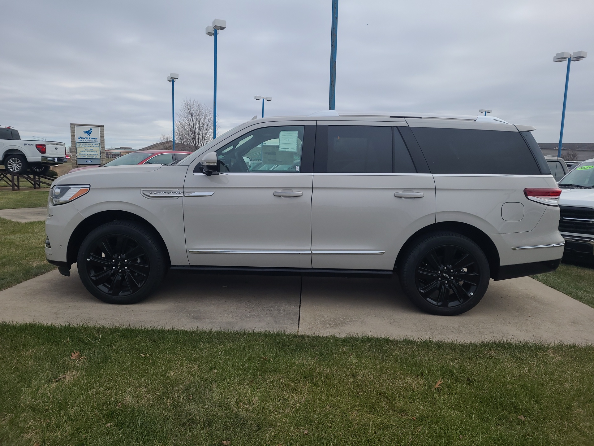 2024 Lincoln Navigator Reserve 8