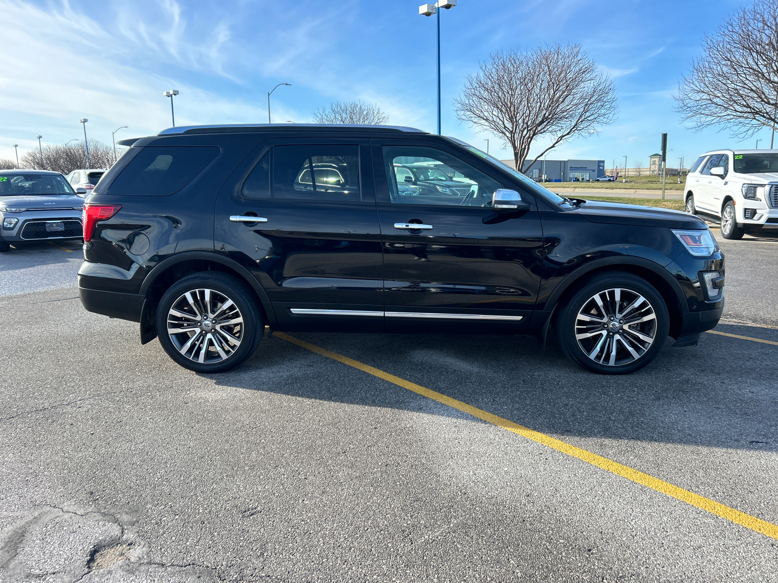 2016 Ford Explorer Platinum 2