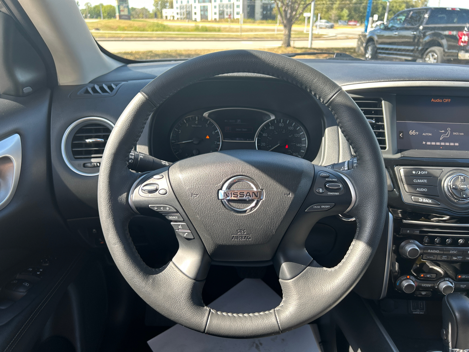 2019 Nissan Pathfinder SV 15