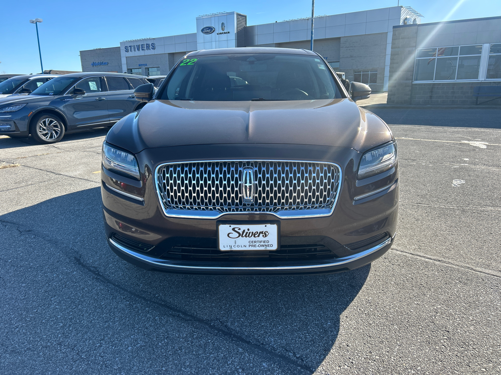 2022 Lincoln Nautilus Standard 9