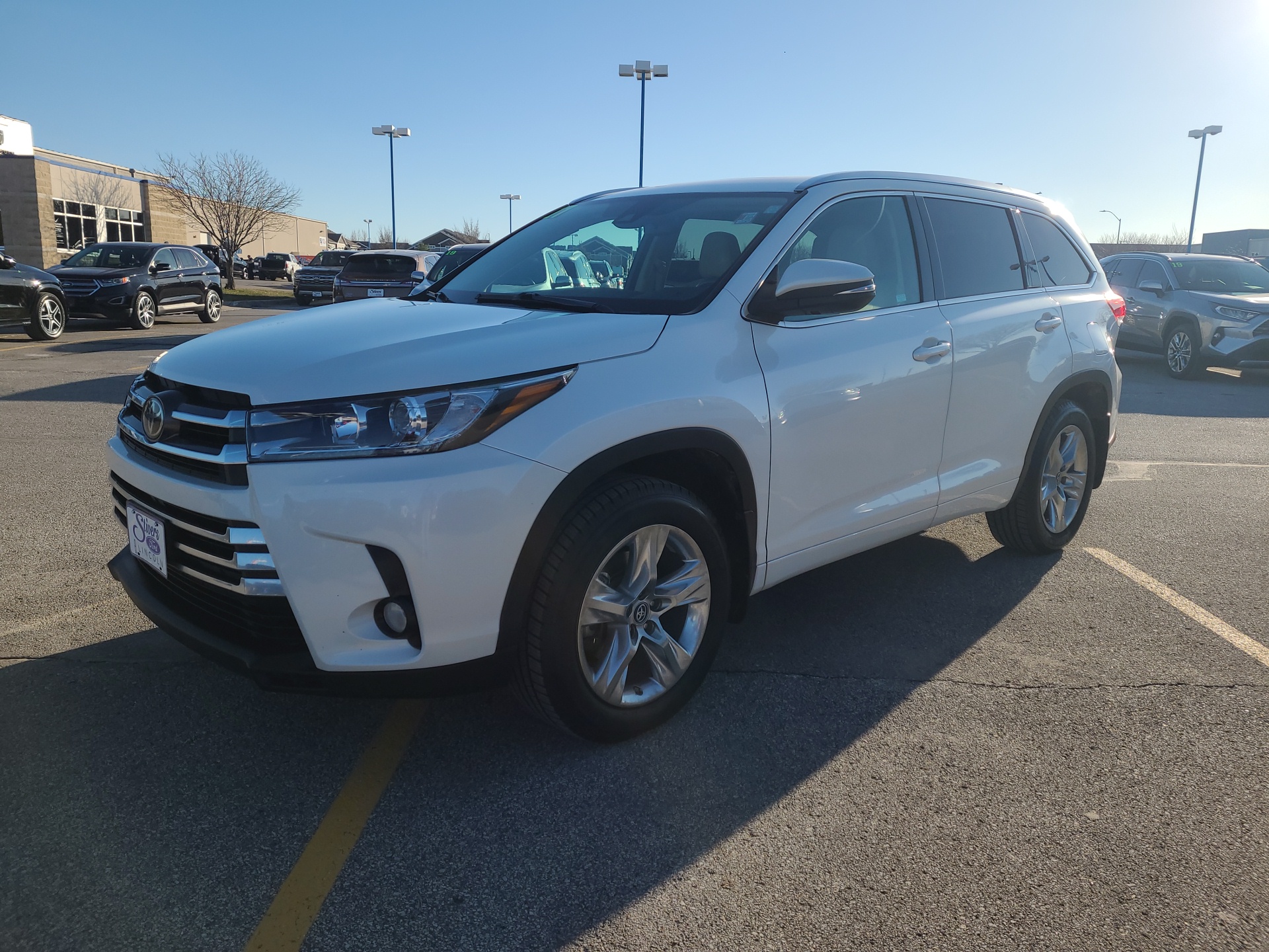 2017 Toyota Highlander Limited 8