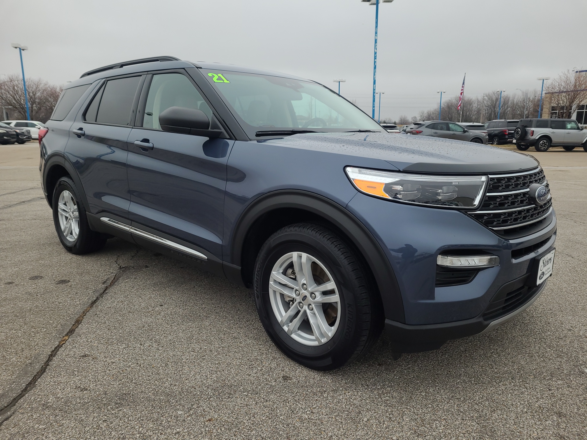 2021 Ford Explorer XLT 1