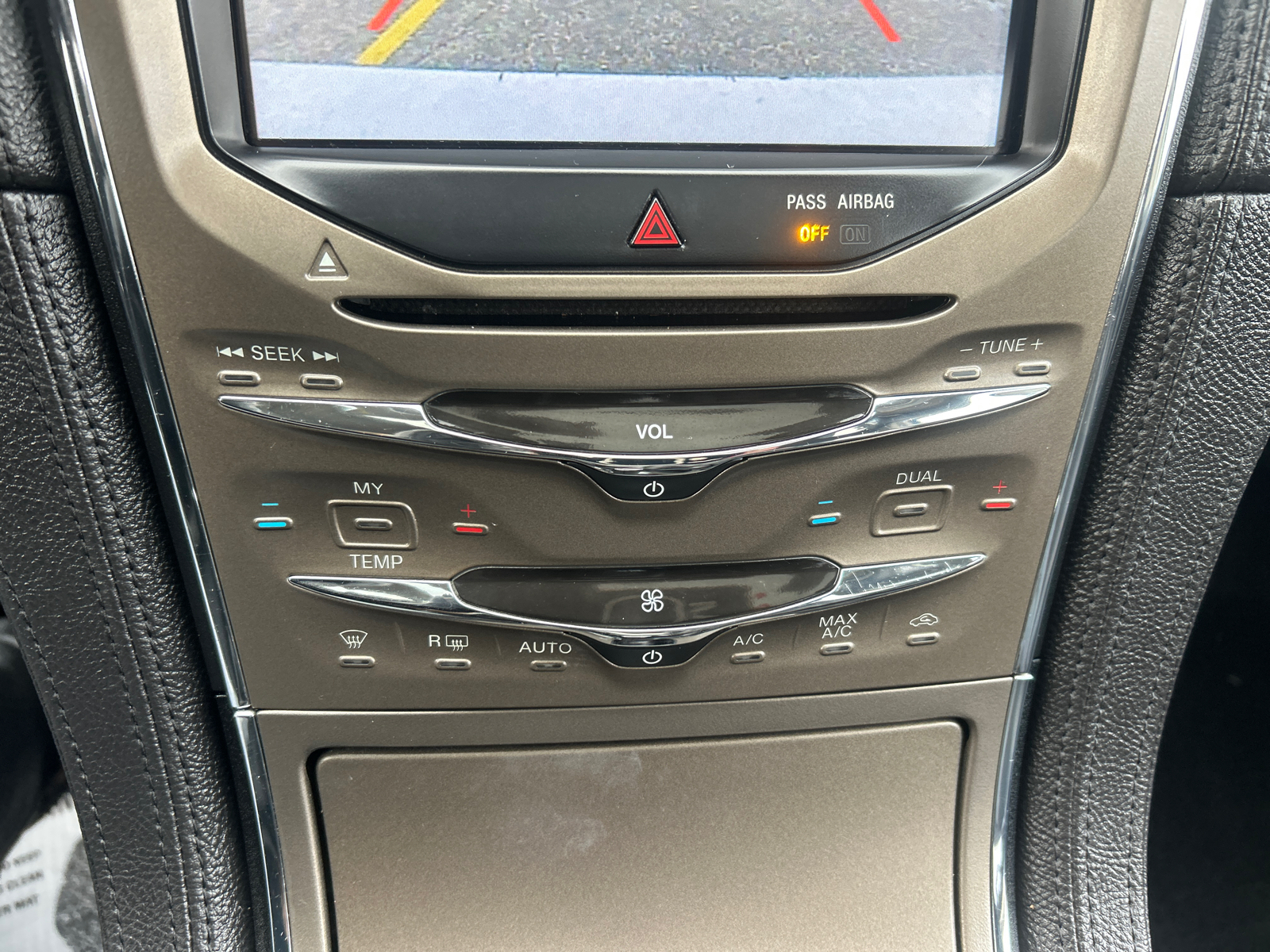 2015 Lincoln MKX Base 34