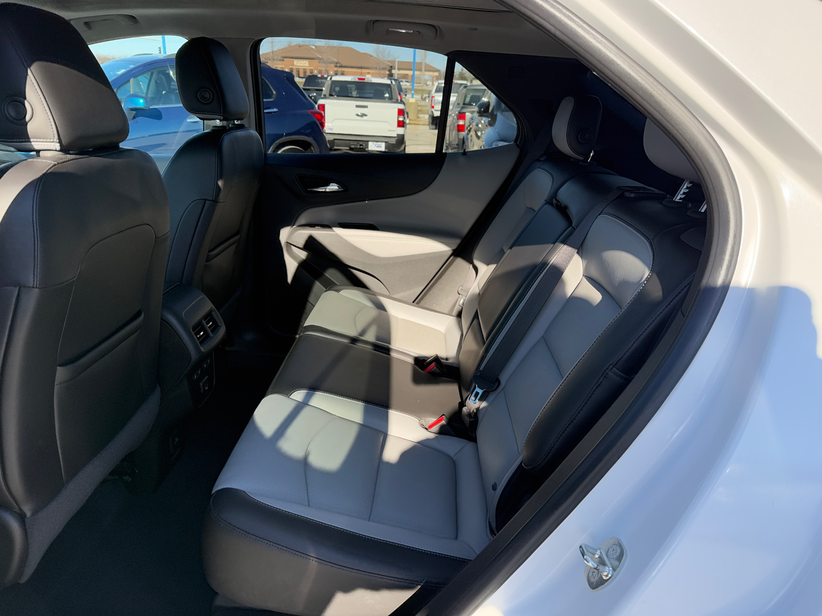 2019 Chevrolet Equinox Premier 22