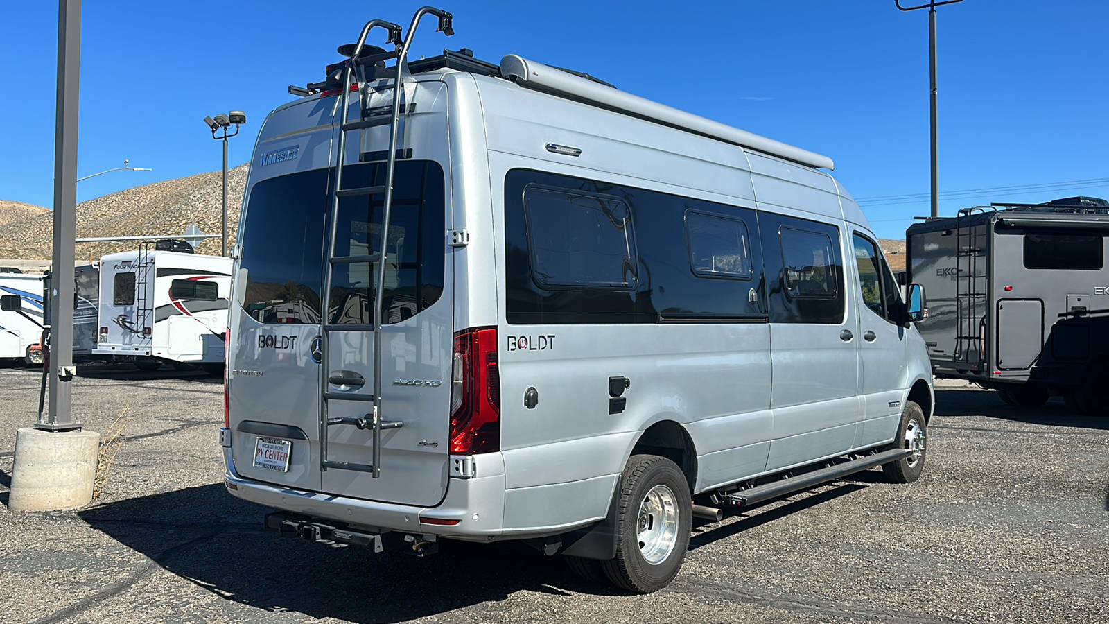 2020 WINNEBAGO BOLT 70BL 3