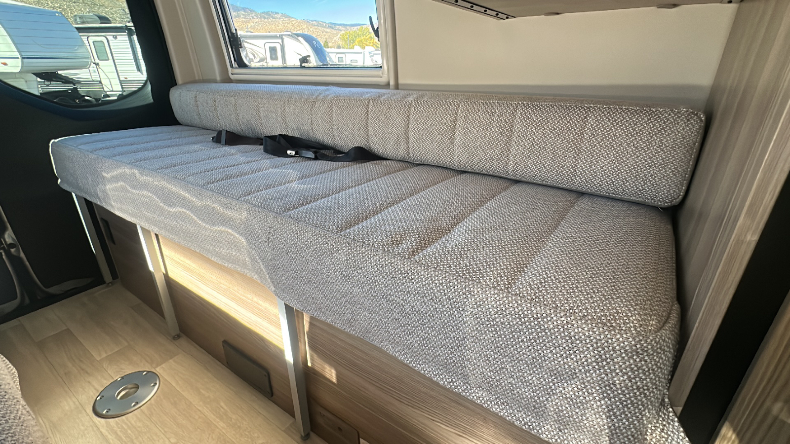 2020 WINNEBAGO BOLT 70BL 68