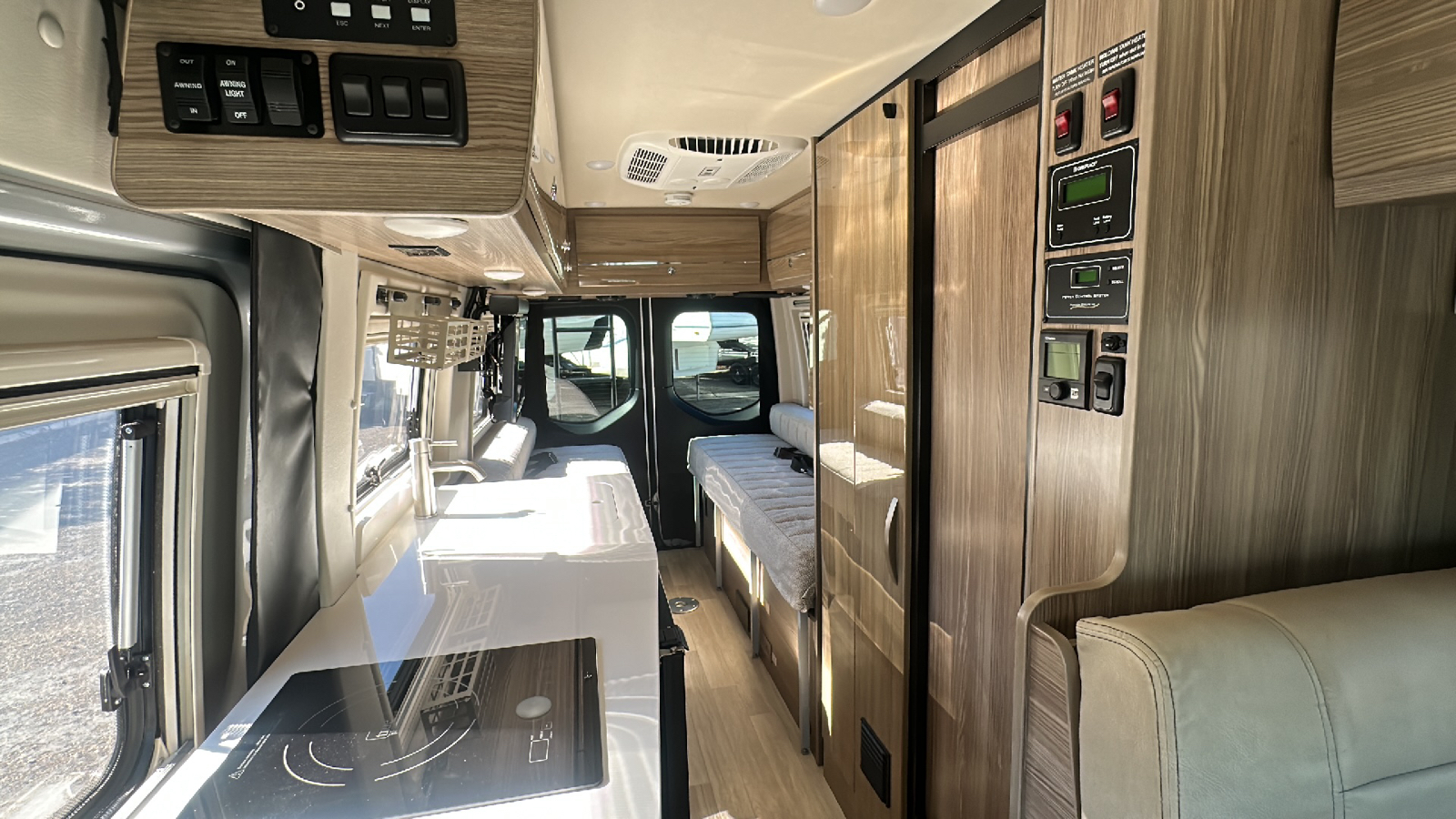 2020 WINNEBAGO BOLT 70BL 99