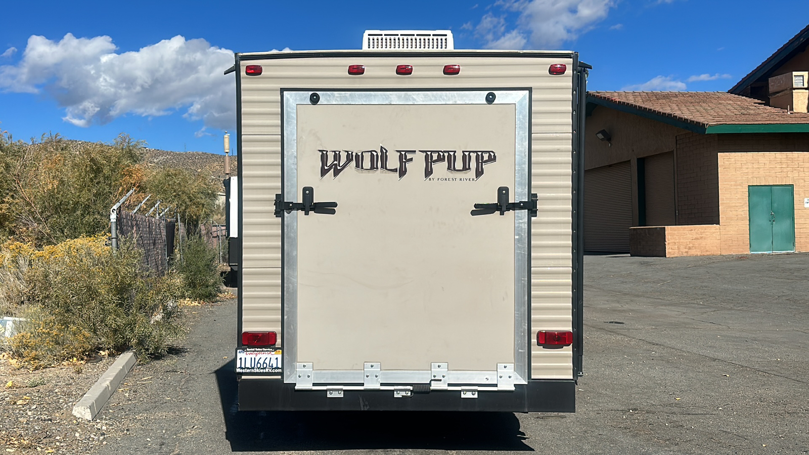 2016 FOREST RIVER WOLF PUP 17RP 4