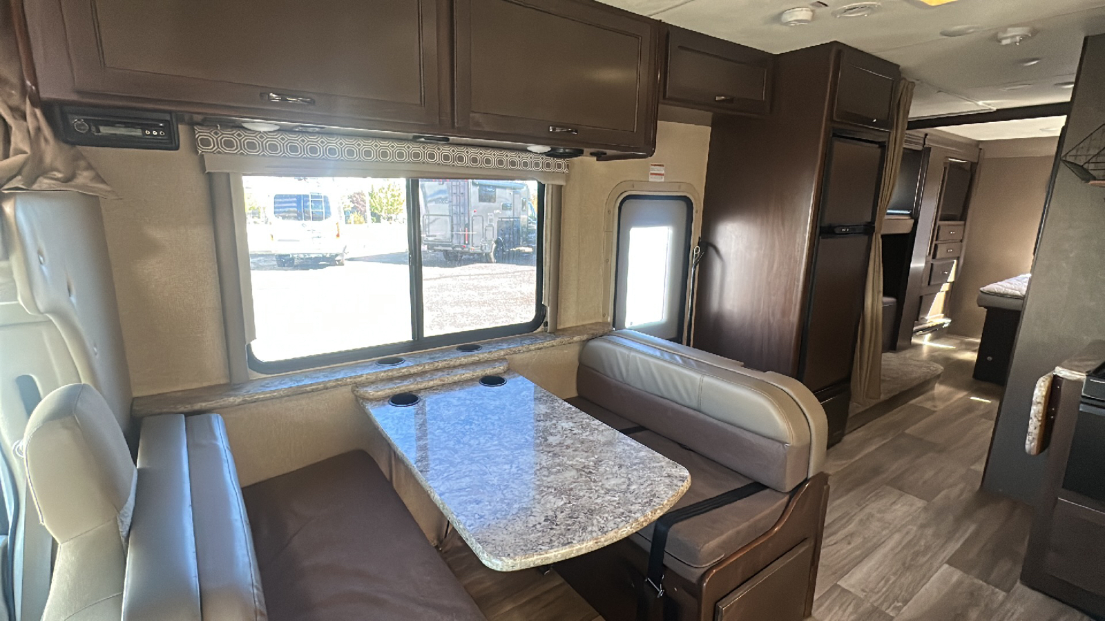 2018 THOR FOUR WINDS 30D 117