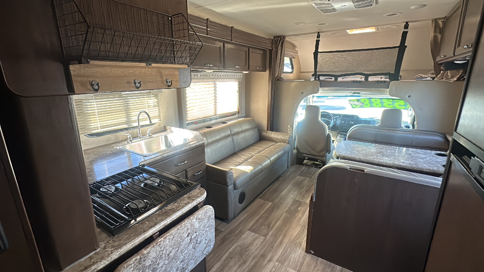 2018 THOR FOUR WINDS 30D 121