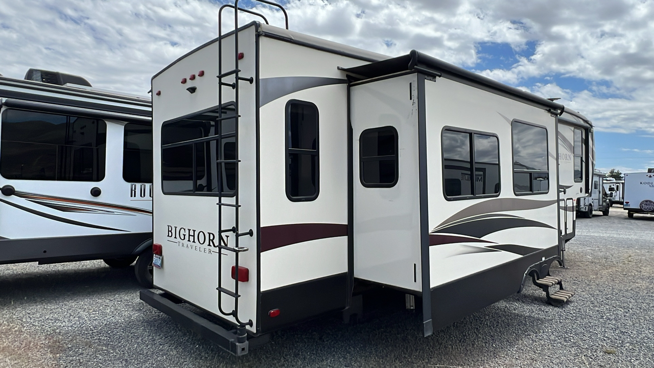 2018 HEARTLAND BIGHORN 32RS 3