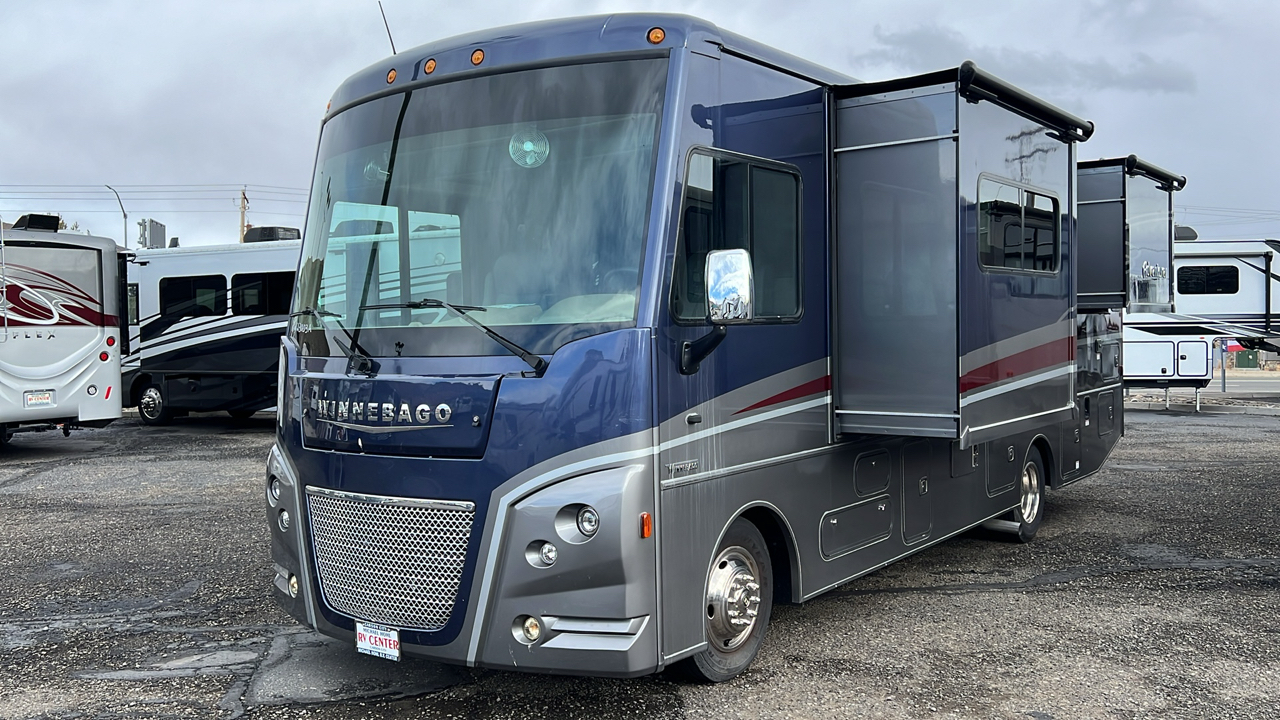 2022 WINNEBAGO ADVENTURER 27N 3