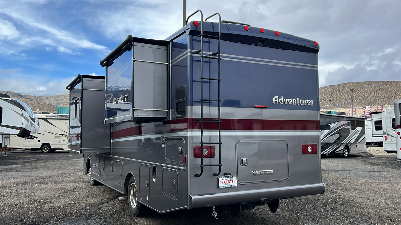 2022 WINNEBAGO ADVENTURER 27N 8