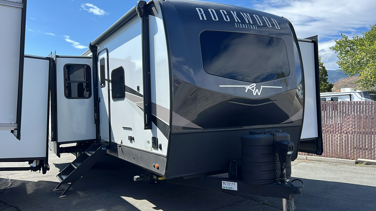 2025 ROCKWOOD SIGNATURE 8336BH 1