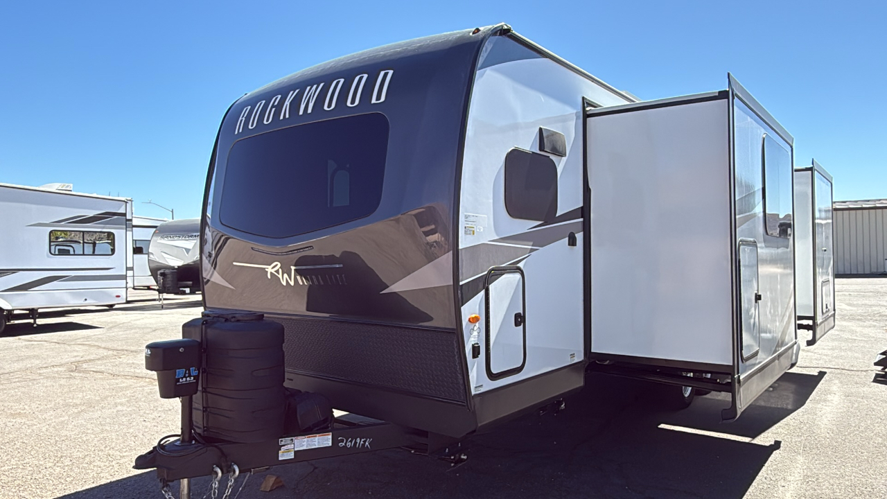 2025 ROCKWOOD ULTRA LITE 2619FK 6