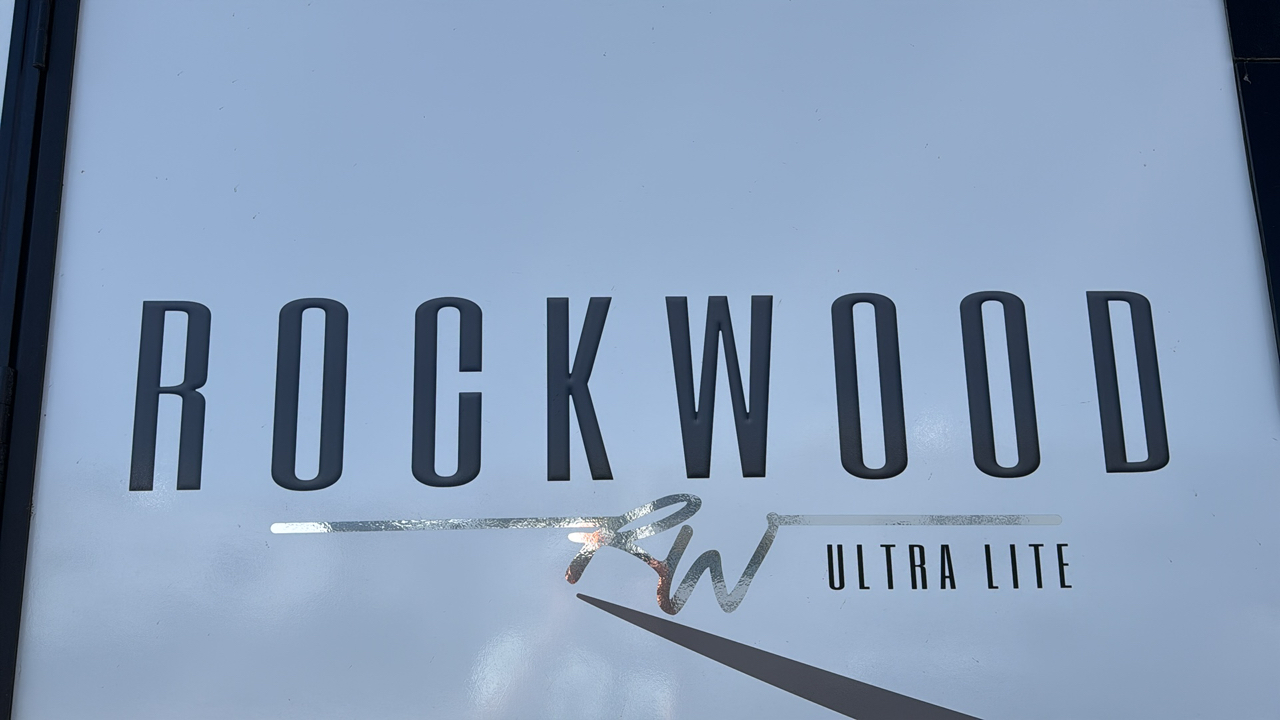 2025 ROCKWOOD ULTRA LITE 2619FK 12