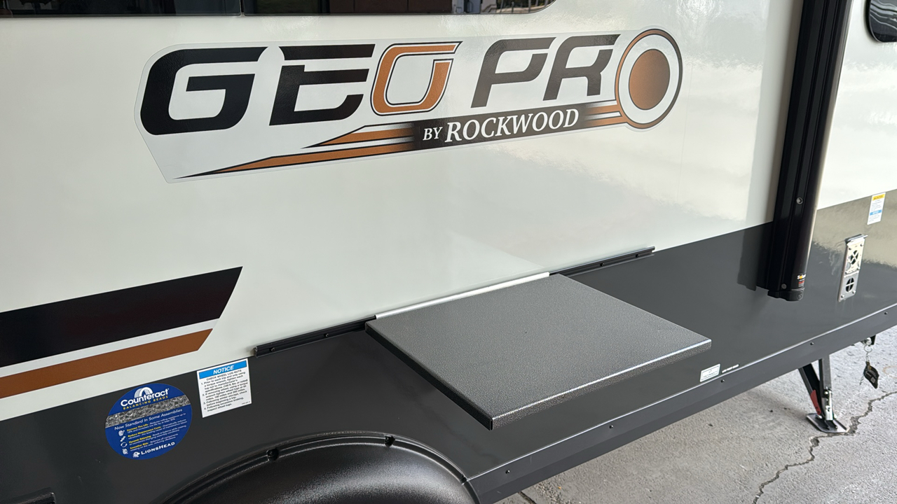 2025 ROCKWOOD GEO-PRO 19FBS 11