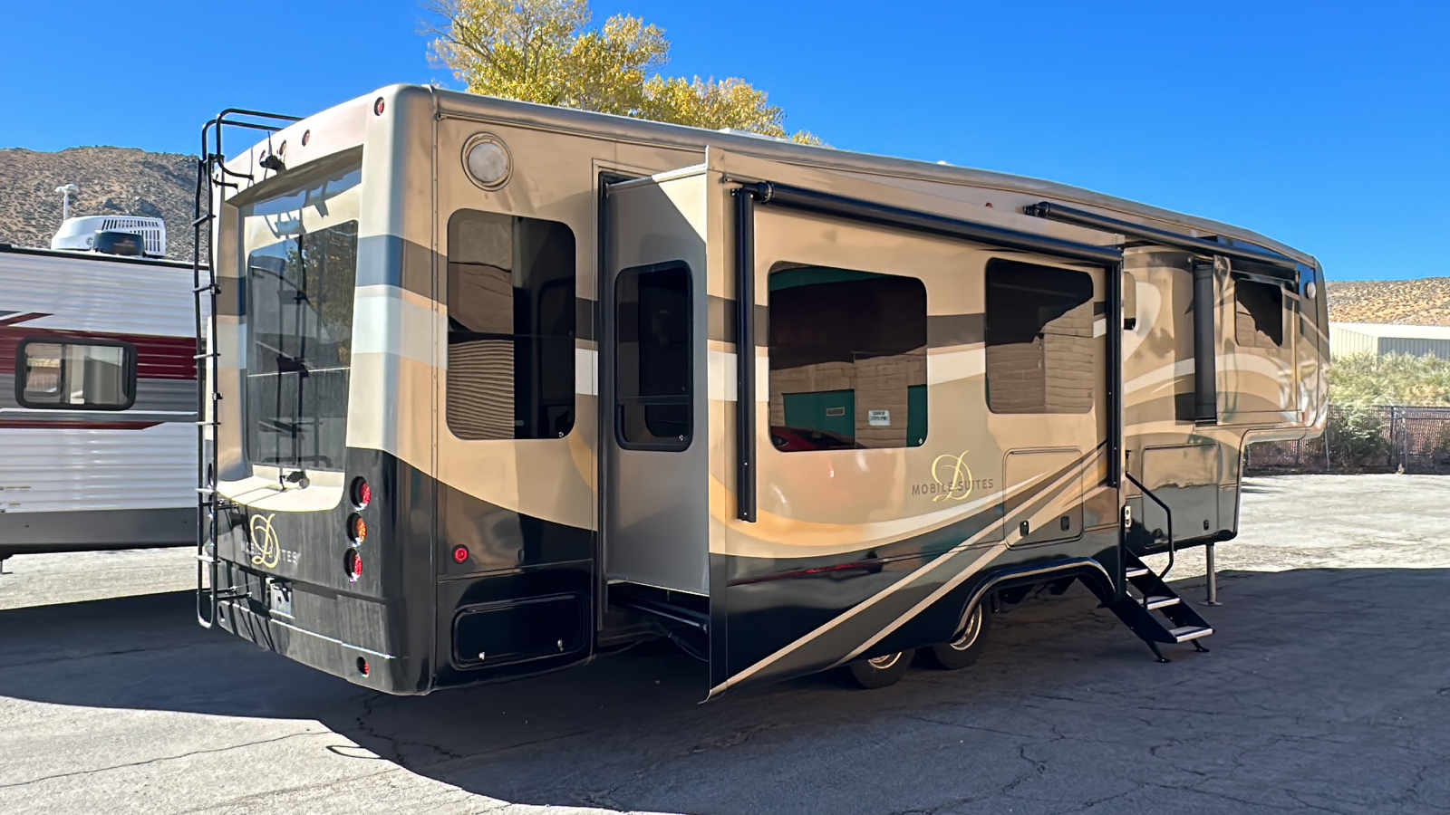 2014 DRV LUXURY SUITES MOBILE SUITES 36RSSB3 3