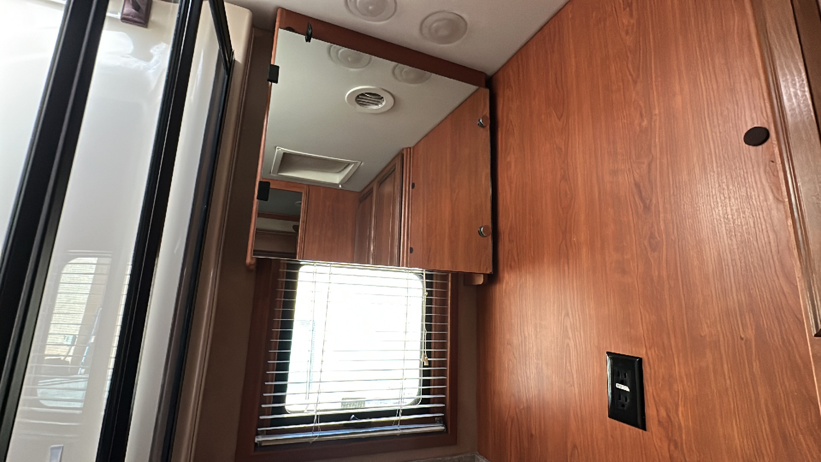 2014 DRV LUXURY SUITES MOBILE SUITES 36RSSB3 32