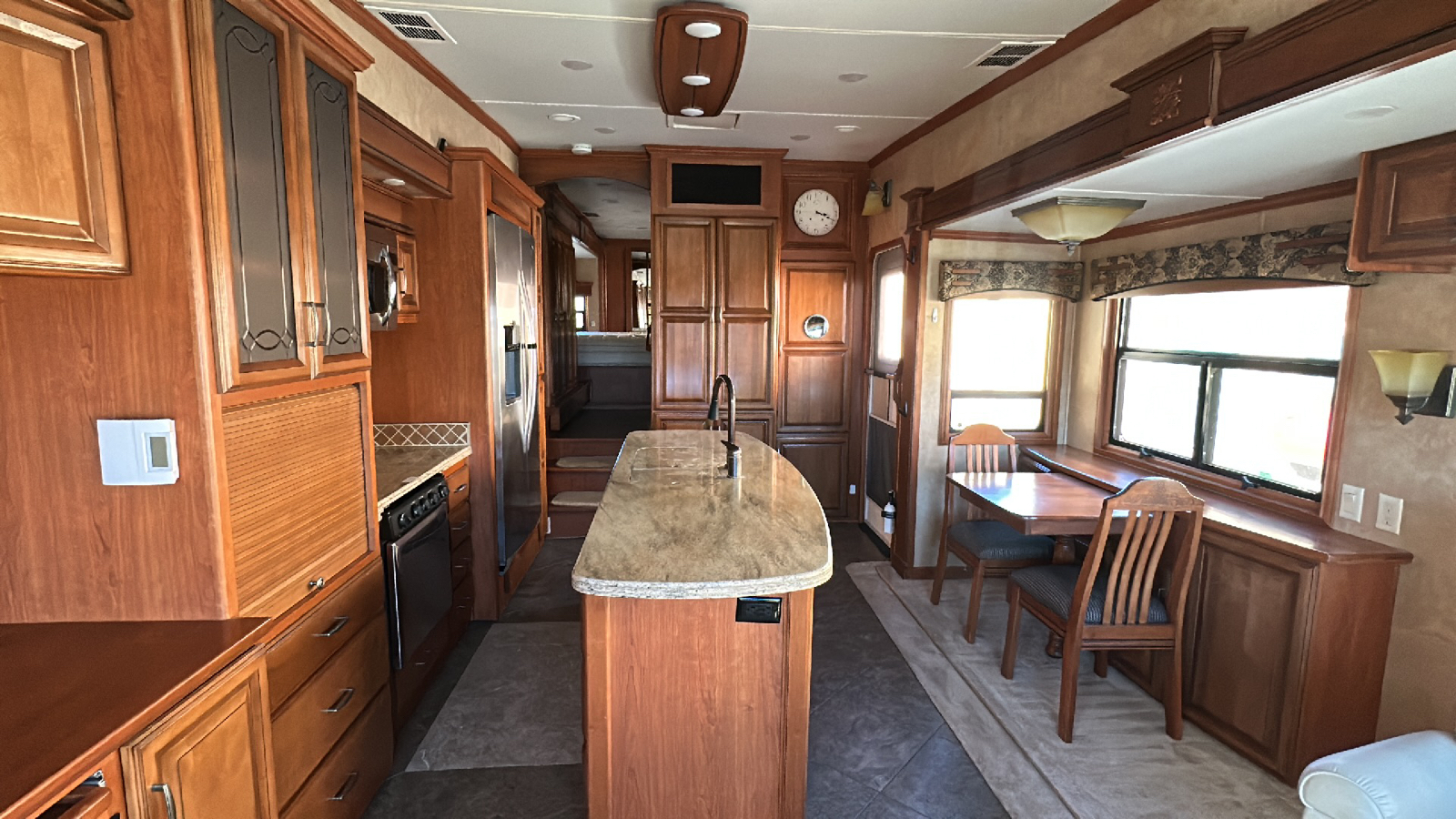 2014 DRV LUXURY SUITES MOBILE SUITES 36RSSB3 107