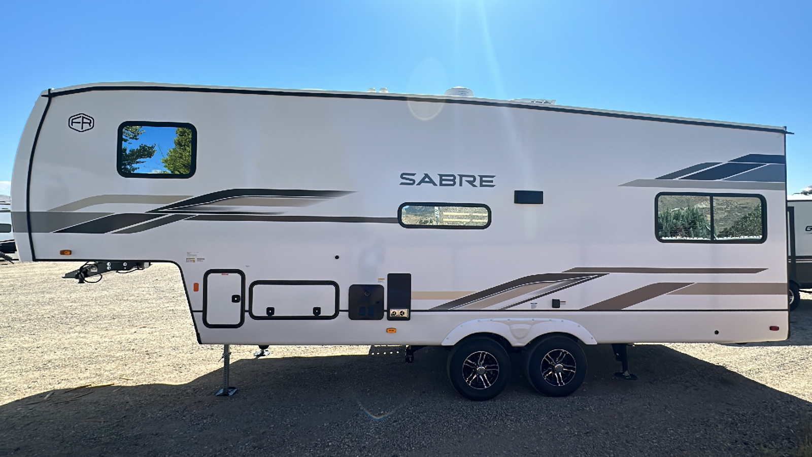 2025 FOREST RIVER SABRE 26BBR 6