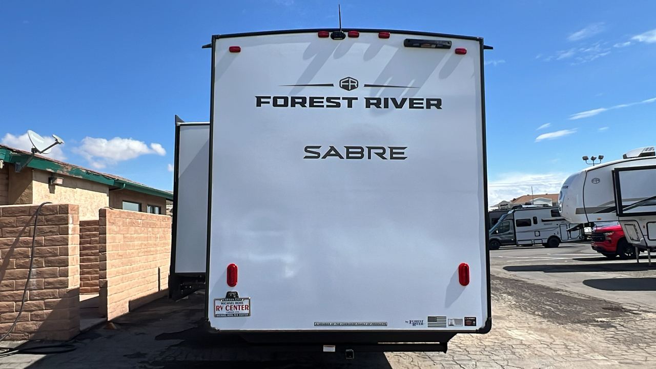 2025 FOREST RIVER SABRE 37FLH 4