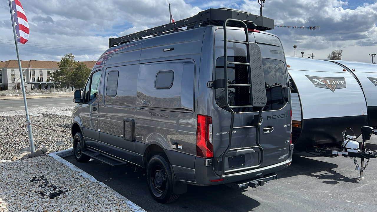 2025 WINNEBAGO REVEL 44E 4