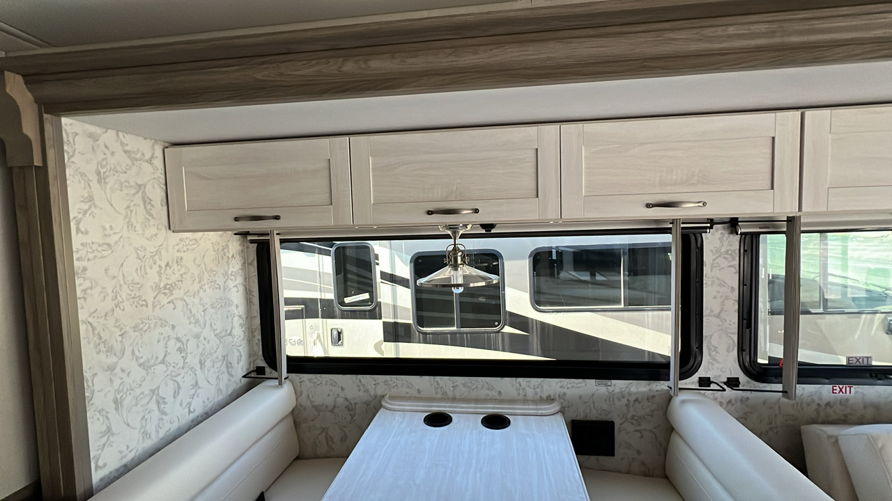 2025 WINNEBAGO ADVENTURER 36Z 27