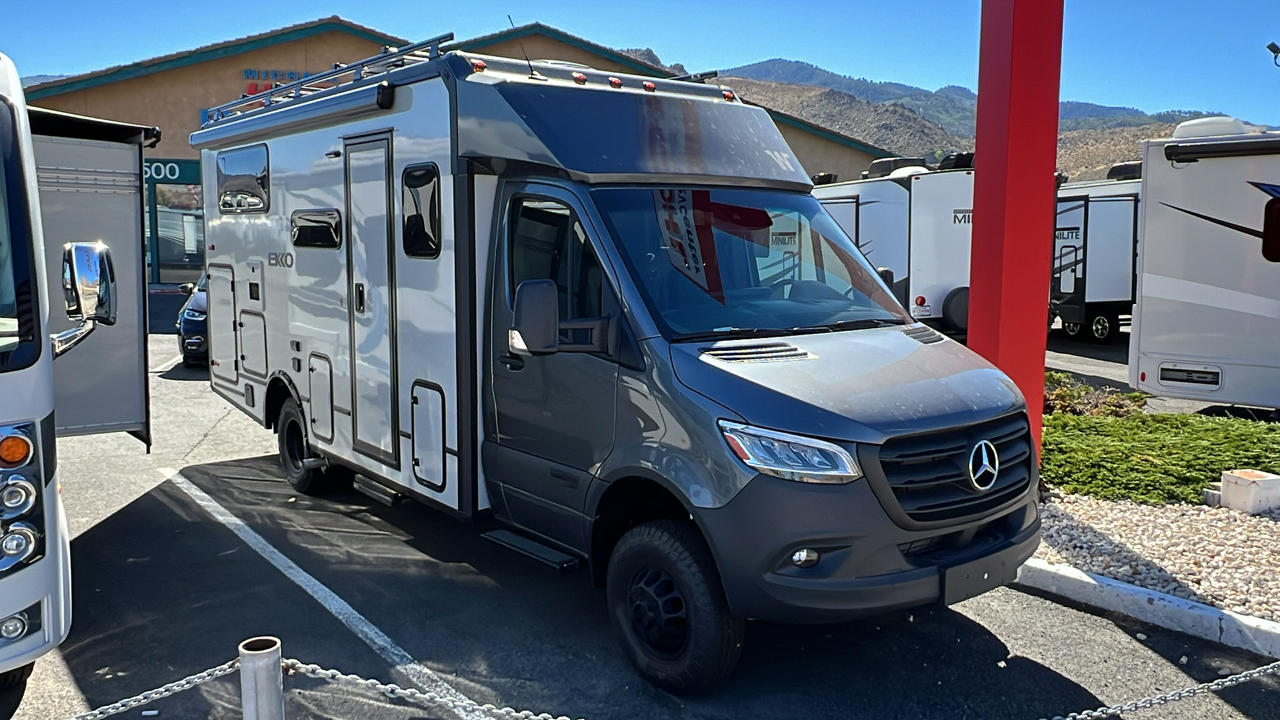 2025 WINNEBAGO EKKO 623B 1