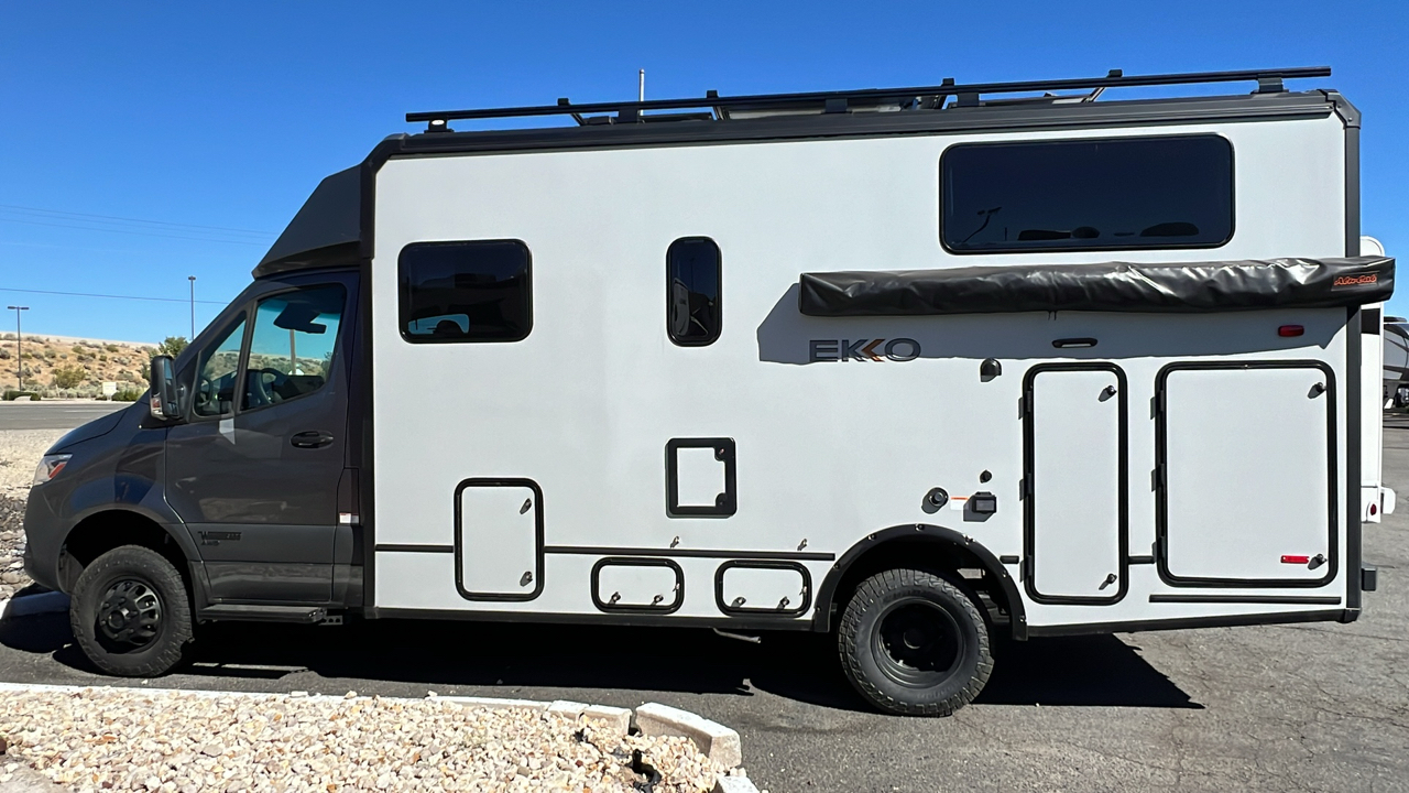 2025 WINNEBAGO EKKO 623B 5