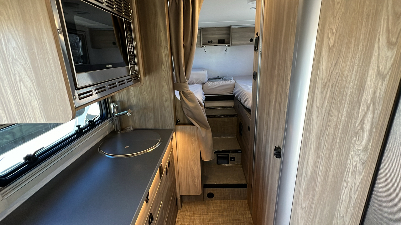 2025 WINNEBAGO EKKO 623B 28