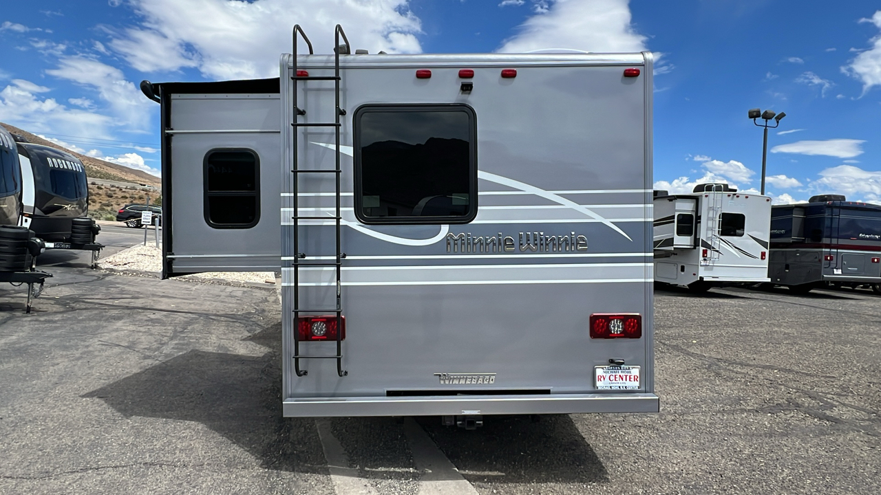 2025 WINNEBAGO MINNIE WINNIE 326T 4