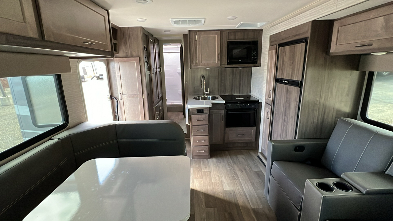 2025 WINNEBAGO MINNIE WINNIE 326T 53