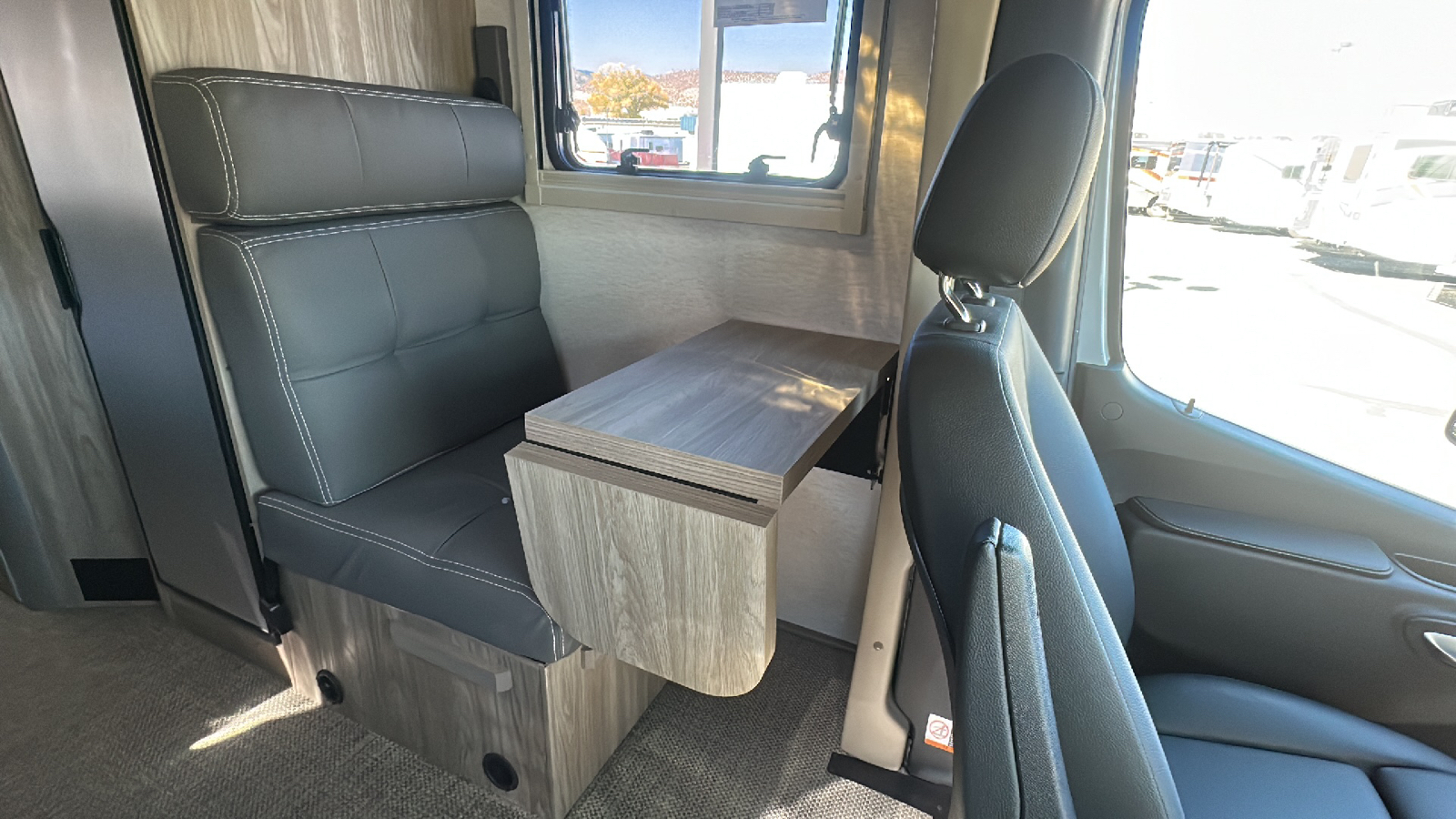 2025 WINNEBAGO EKKO 623B 62