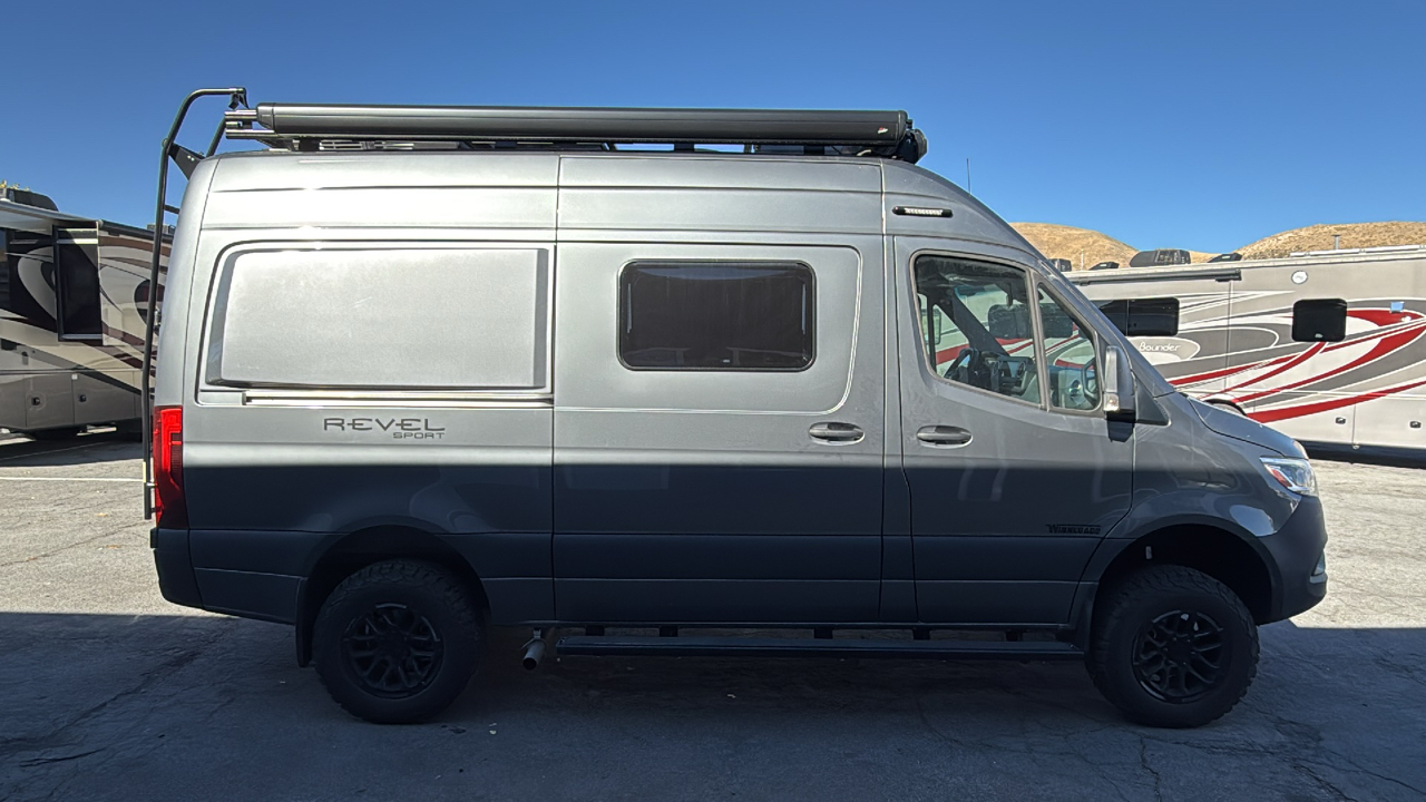 2025 WINNEBAGO REVEL 44E 2