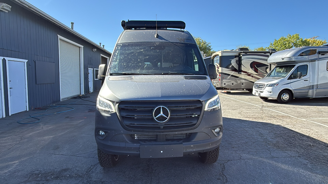 2025 WINNEBAGO REVEL 44E 8