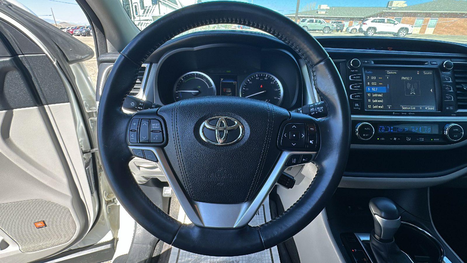 2017 Toyota Highlander Hybrid Limited 26