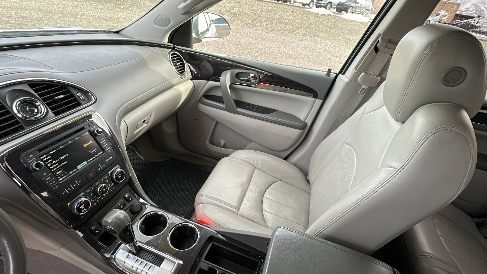 2017 Buick Enclave AWD Premium 23