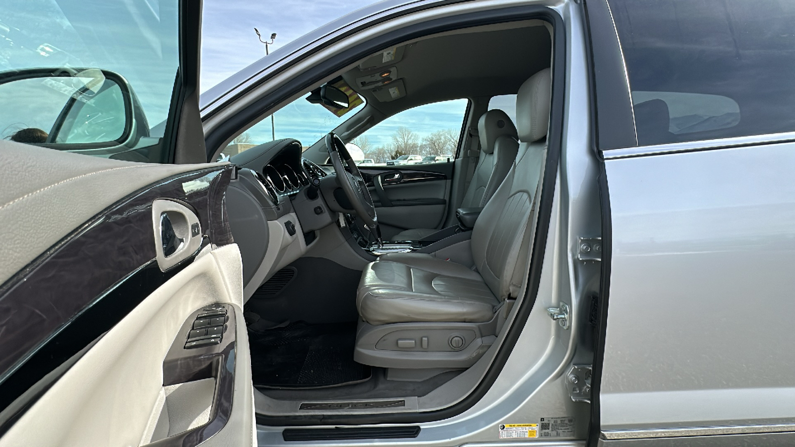 2017 Buick Enclave AWD Premium 31