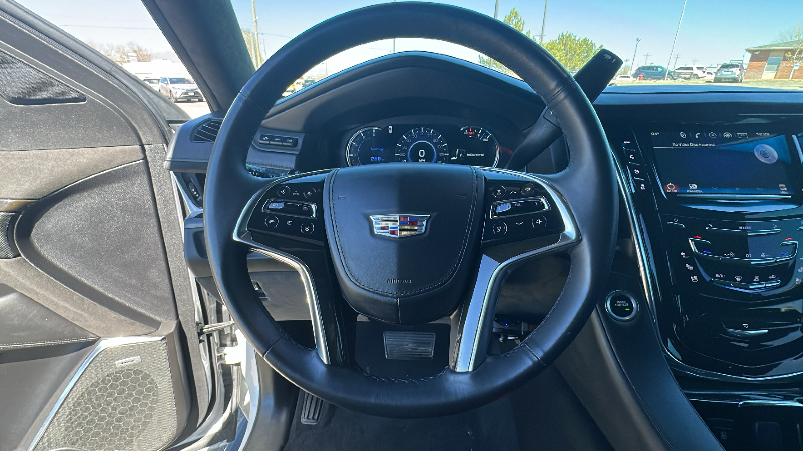 2018 Cadillac Escalade ESV Platinum 29