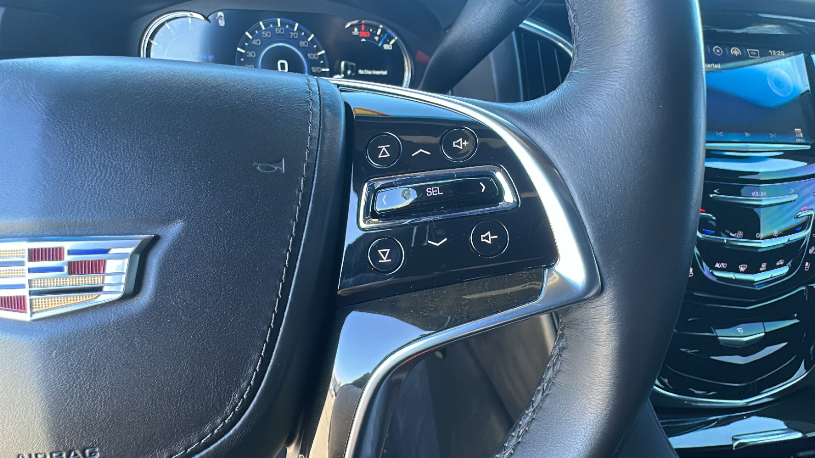2018 Cadillac Escalade ESV Platinum 31