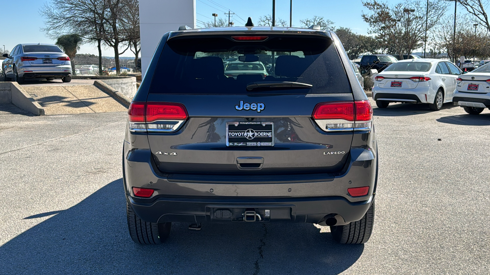 2018 Jeep Grand Cherokee Laredo E 6