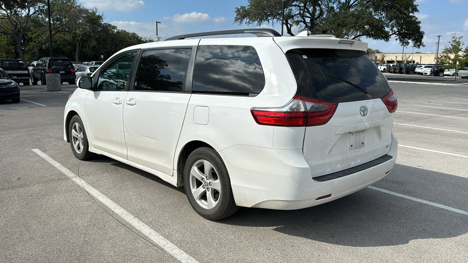 2020 Toyota Sienna LE 5